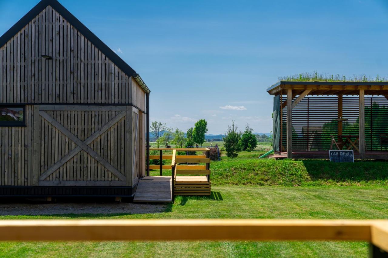 Horse Glamping Park Otel Cirkovce Dış mekan fotoğraf